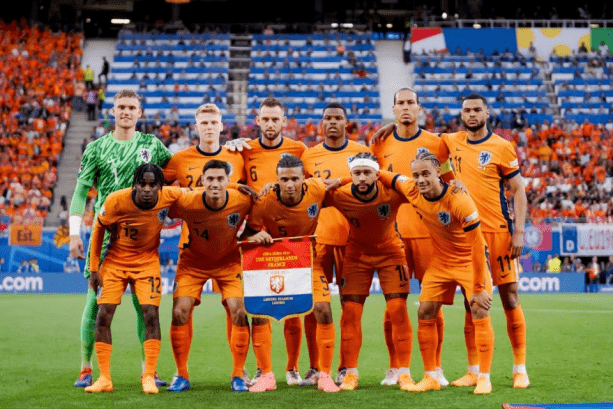 奥斯卡松担,任冰岛队长,惊喜任命引,开云官网,开云下载,开云代理,开云全站,开云入口